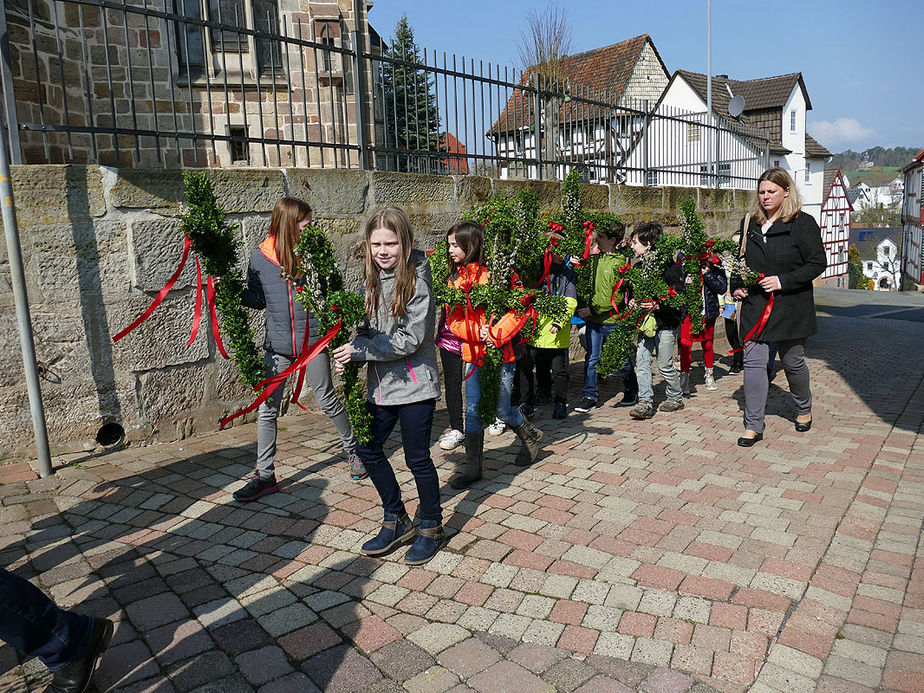 Palmsontag in Naumburg - Beginn der Heiligen Woche (Foto: Karl-Franz Thiede)